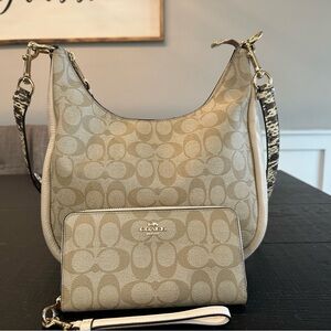Coach Jules Hobo in Signature Canvas with Matching Wallet – EUC